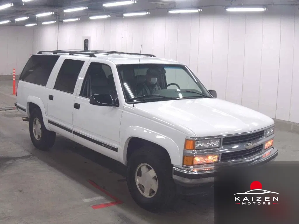 Chevrolet Suburban 1996 — photo 1 sur 6