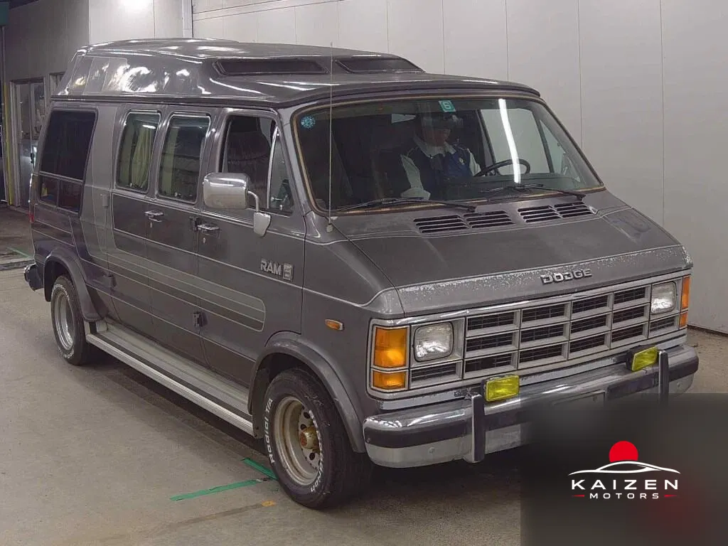 Dodge RAM B250 1989 — photo 1 sur 6