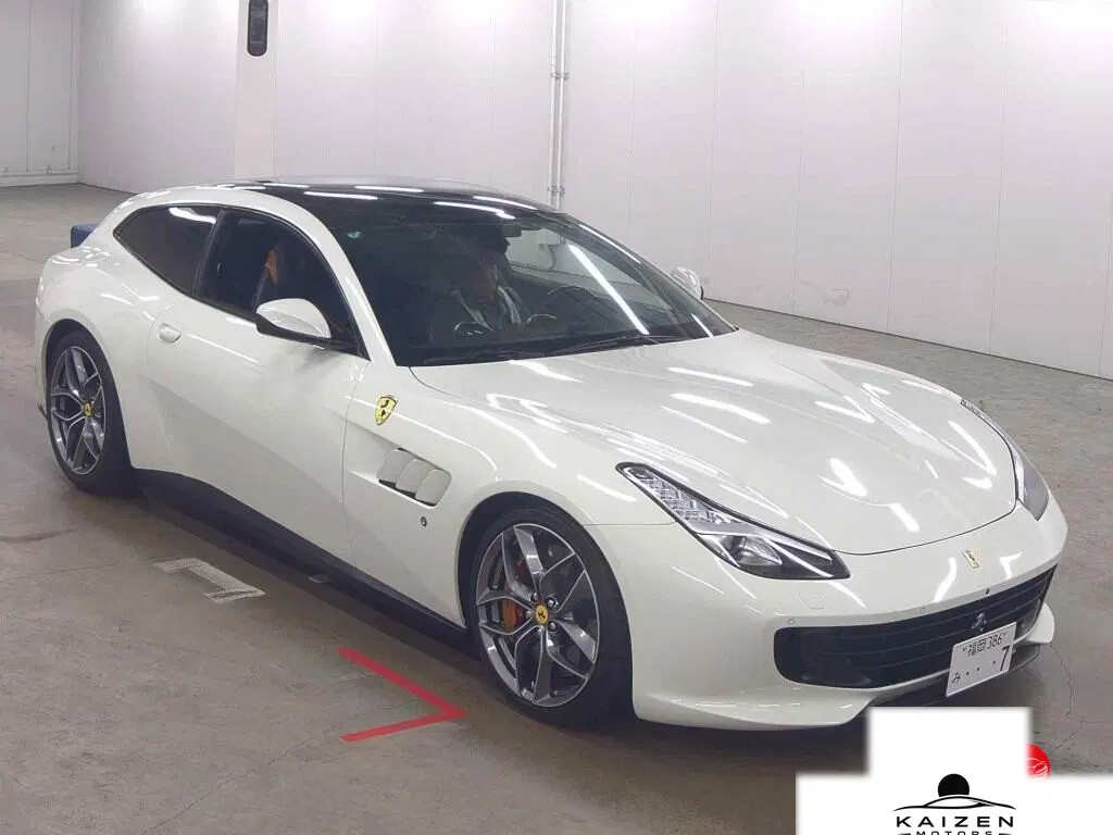 Ferrari GTC4 Lusso T 2018 — photo 1 sur 6