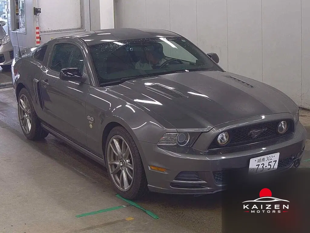 Ford Mustang V8 GT Performance Package 2013 — photo 1 sur 6