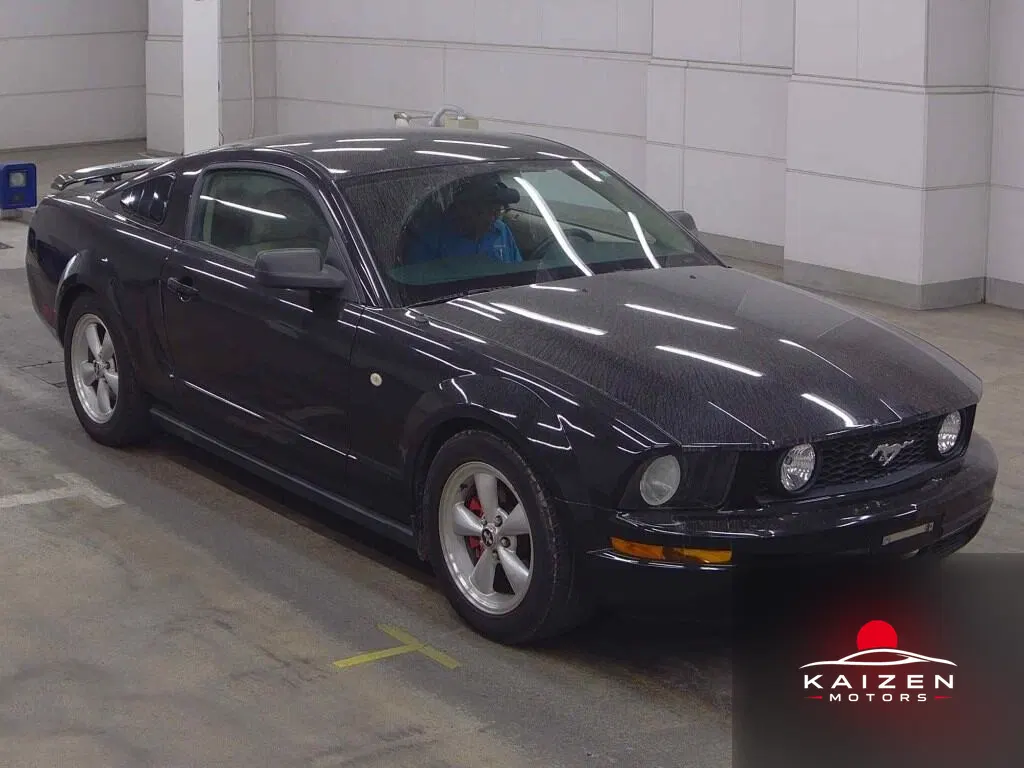 Ford Mustang 2007 — photo 1 sur 6