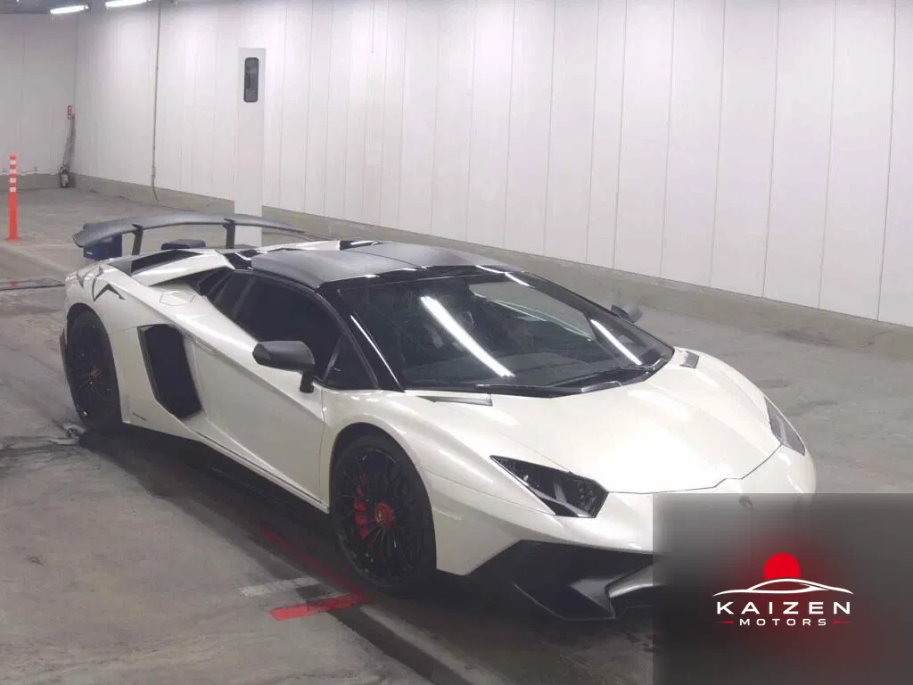 Lamborghini Aventador LP750-4 SV Roadster 2016 — photo 1 sur 6