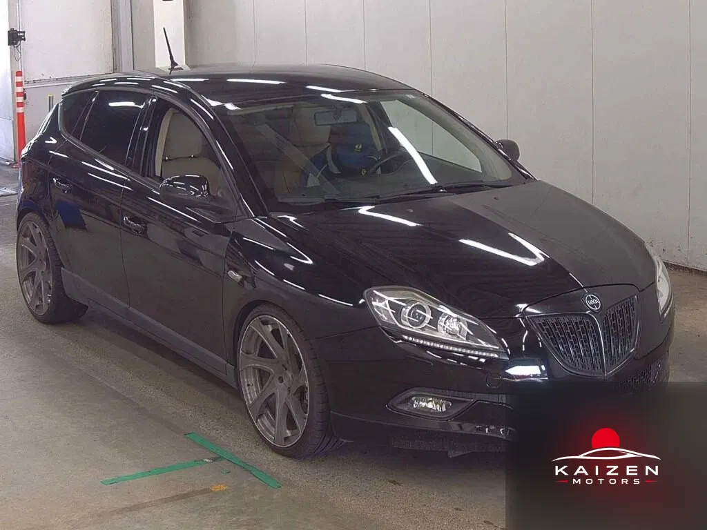 Lancia Delta 2011 — photo 1 sur 6