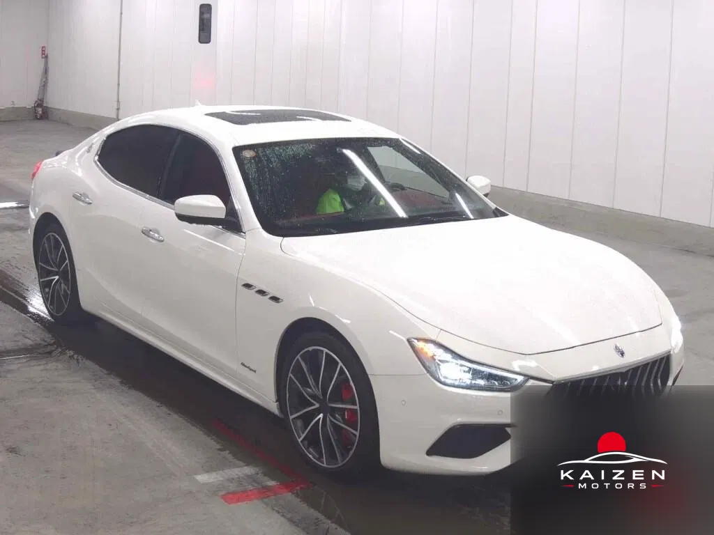 Maserati Ghibli S Q4 Gransport 2019 — photo 1 sur 6
