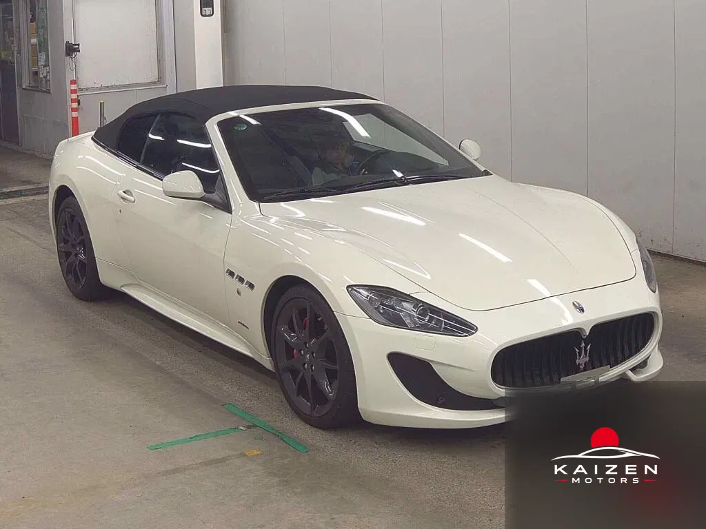Maserati Grancabrio Sports 2014 — photo 1 sur 6