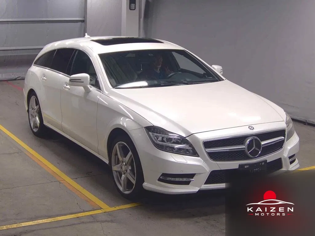 Mercedes-Benz CLS CLS550 4MATIC Blueefficiency Shooting B Shooting Brake 2013 — photo 1 sur 6