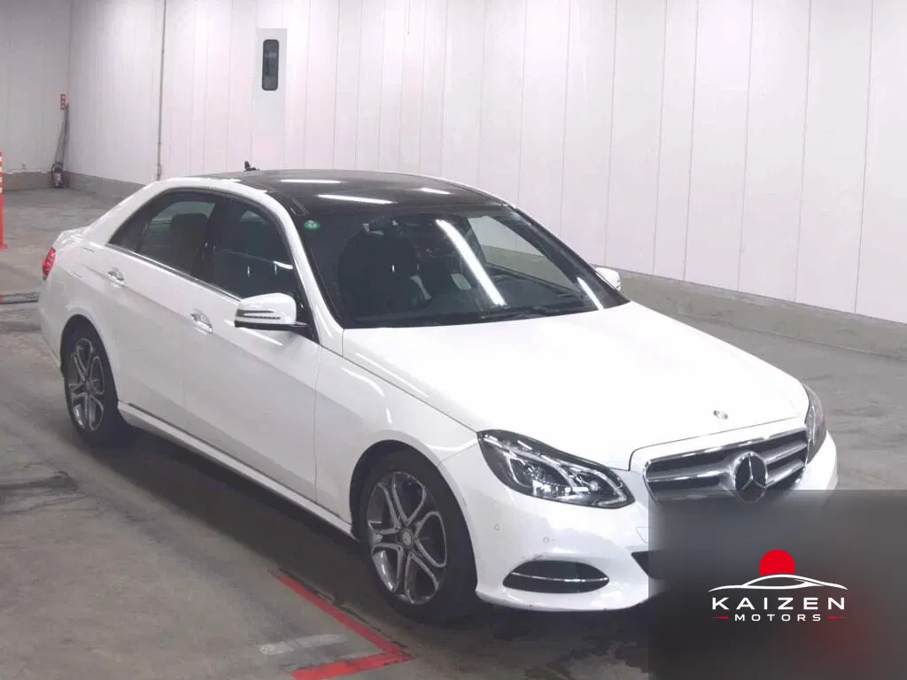Mercedes-Benz Classe E E400 Hybrid Avantgarde 2014 — photo 1 sur 6