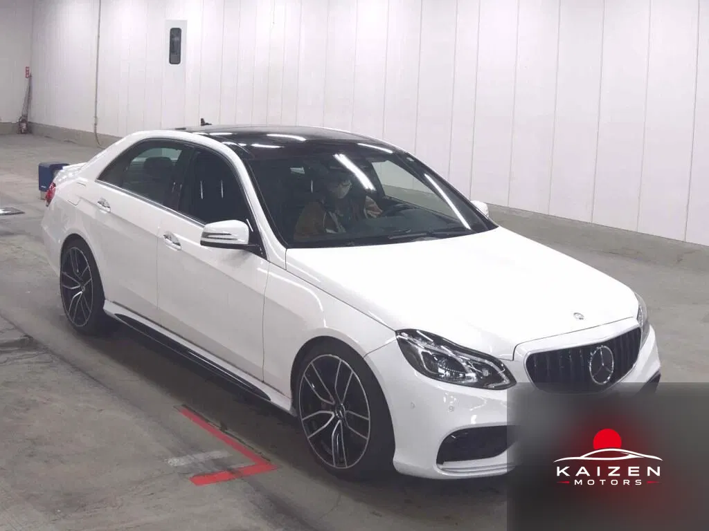 Mercedes-Benz Classe E E400 Hybrid Avantgarde 2013 — photo 1 sur 15