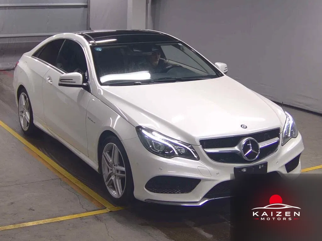 Mercedes-Benz Classe E E550 2014 — photo 1 sur 6