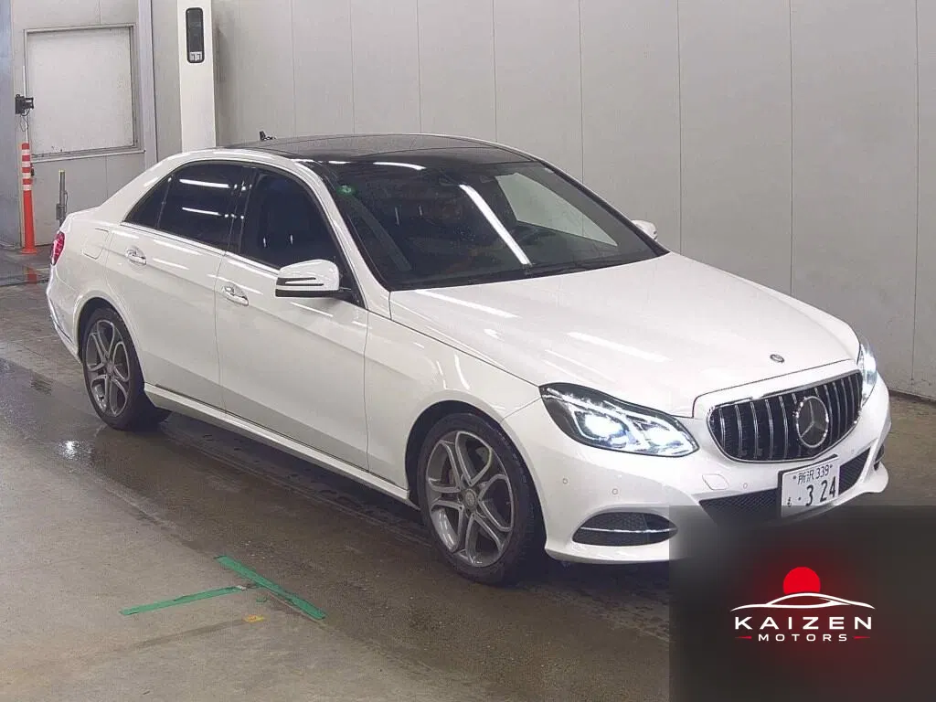 Mercedes-Benz Classe E E400 Hybrid Avantgarde 2013 — photo 1 sur 6