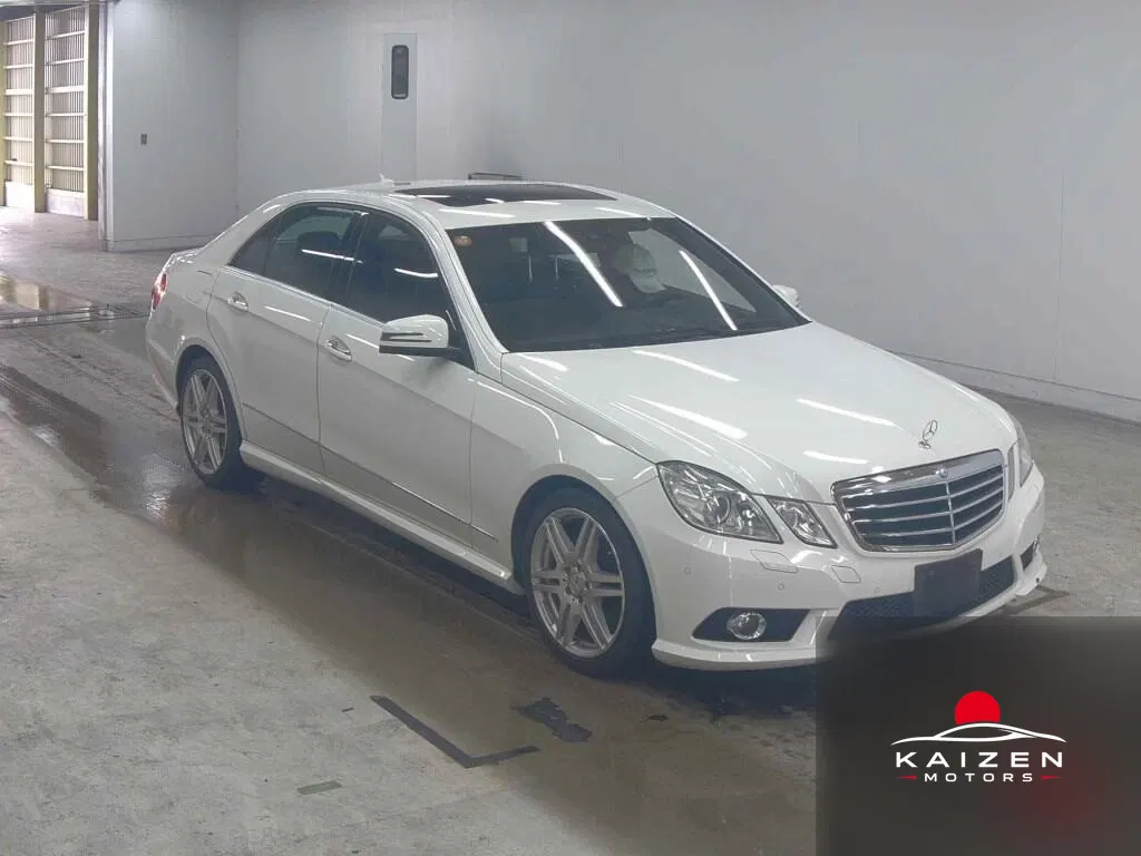 Mercedes-Benz Classe E 2009 — photo 1 sur 6