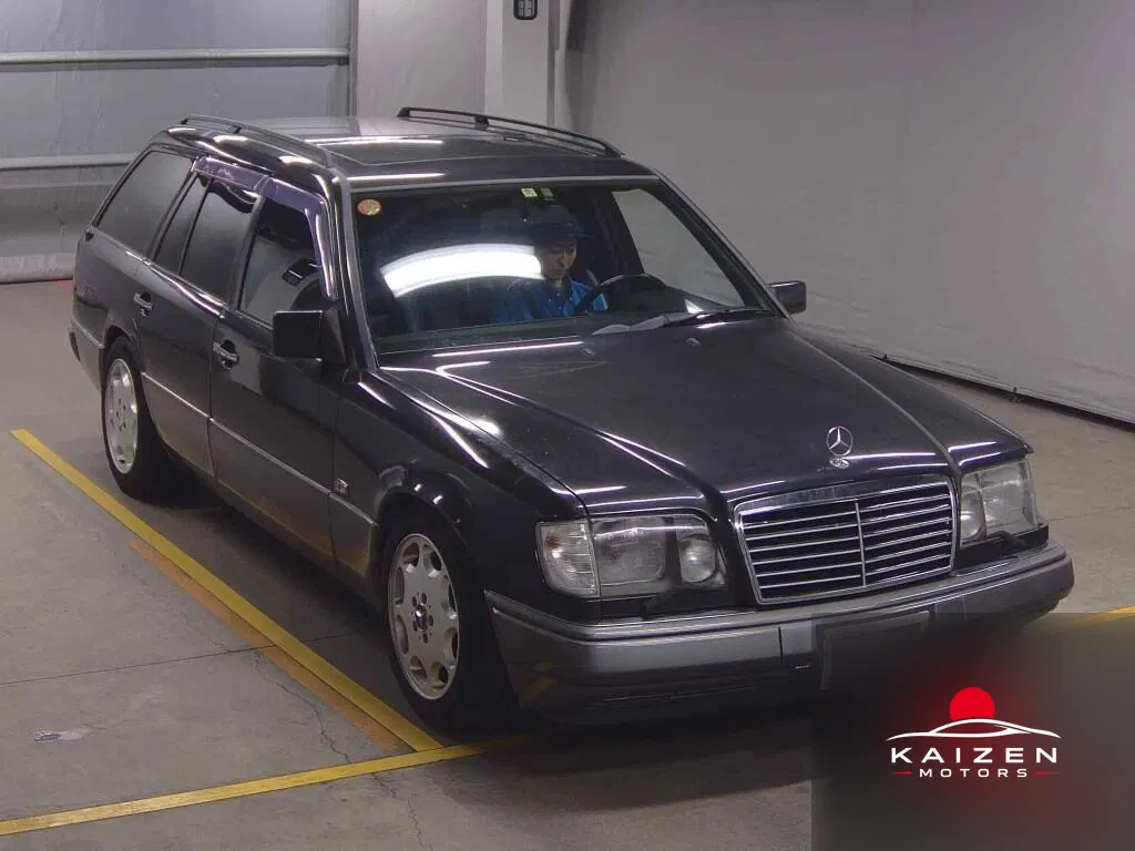 Mercedes-Benz Classe E E320 Break 1994 — photo 1 sur 6