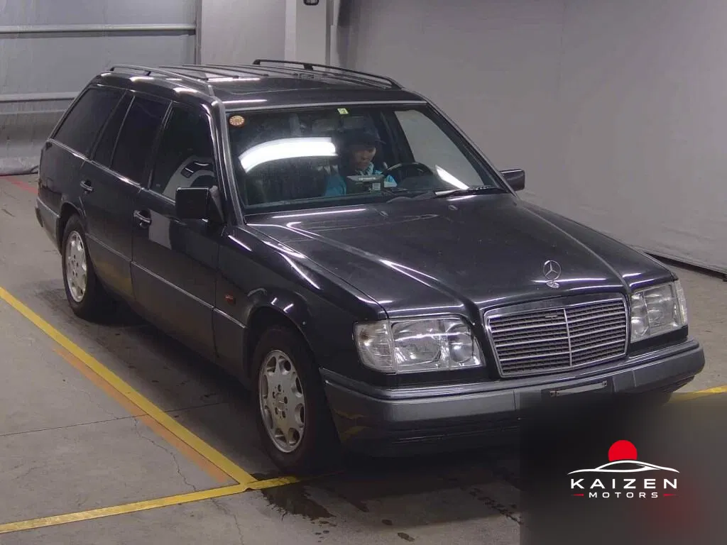 Mercedes-Benz Classe E E320 Break 1994 — photo 1 sur 6