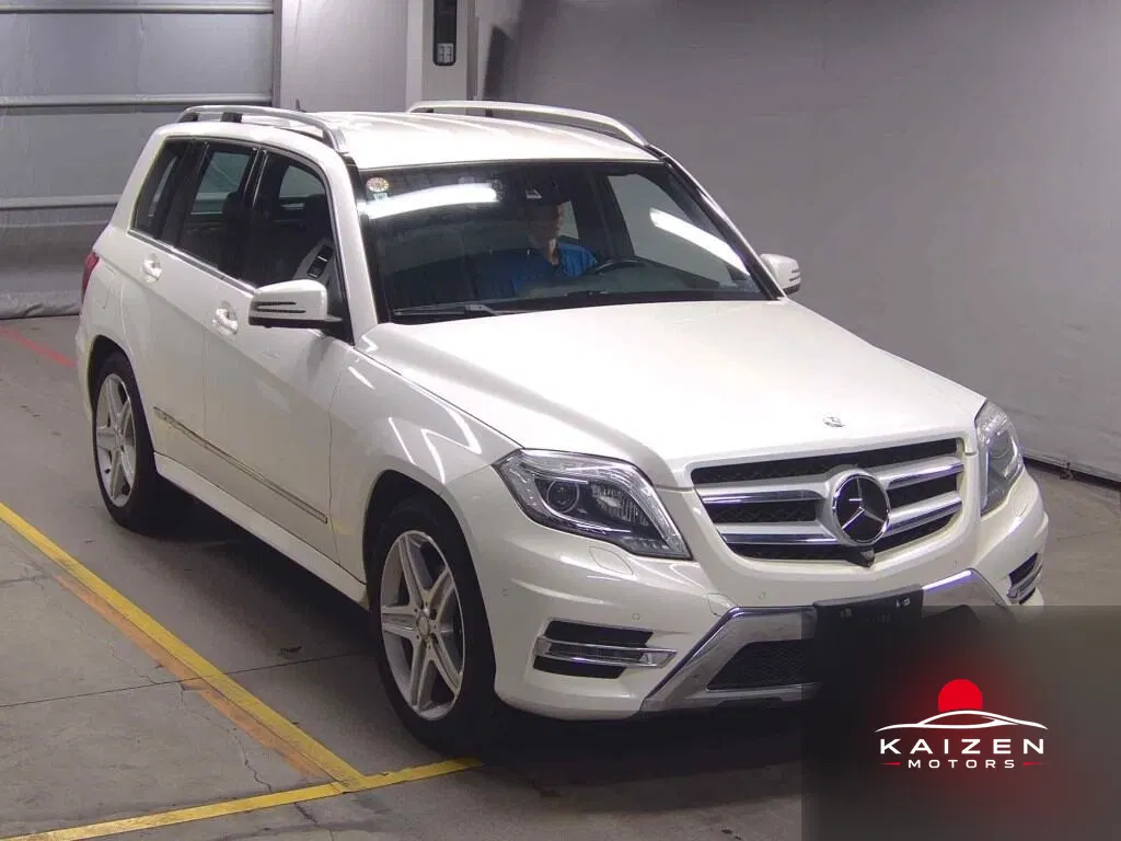 Mercedes-Benz GLK AMG Sports Package · GLK350 4MATIC 2015 — photo 1 sur 6