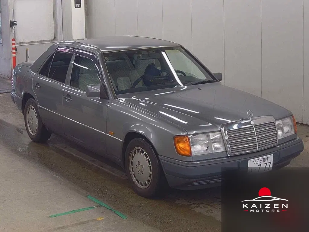 Mercedes-Benz Classe E 300E 1992 — photo 1 sur 6