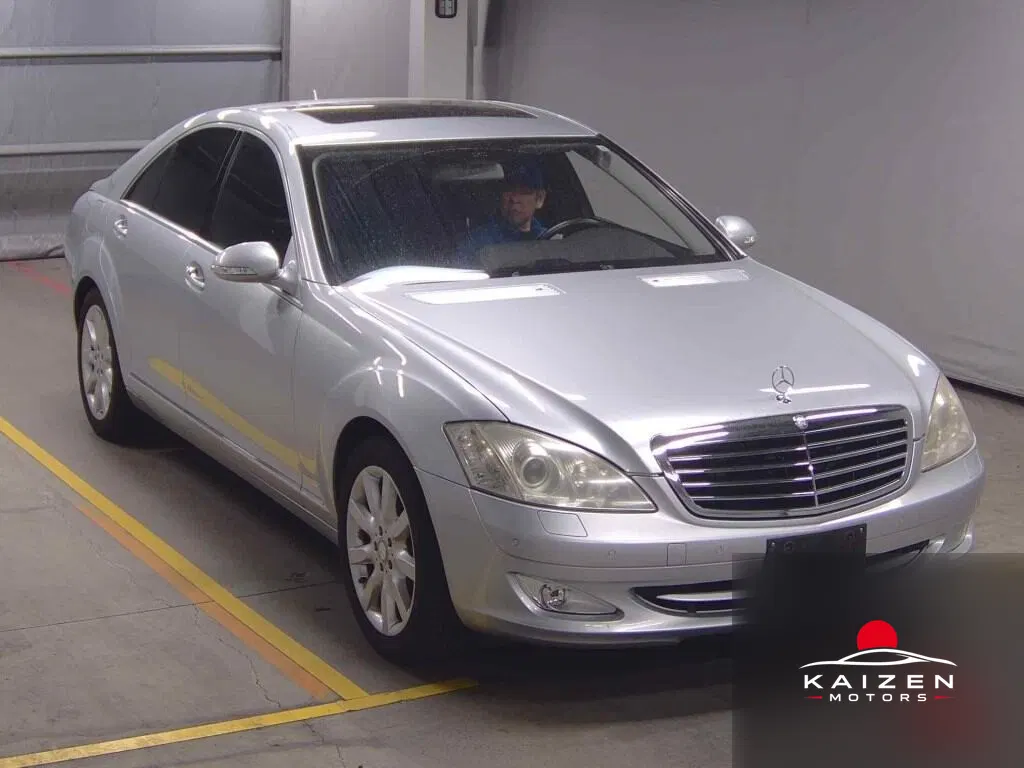 Mercedes-Benz Classe S S550 2009 — photo 1 sur 6