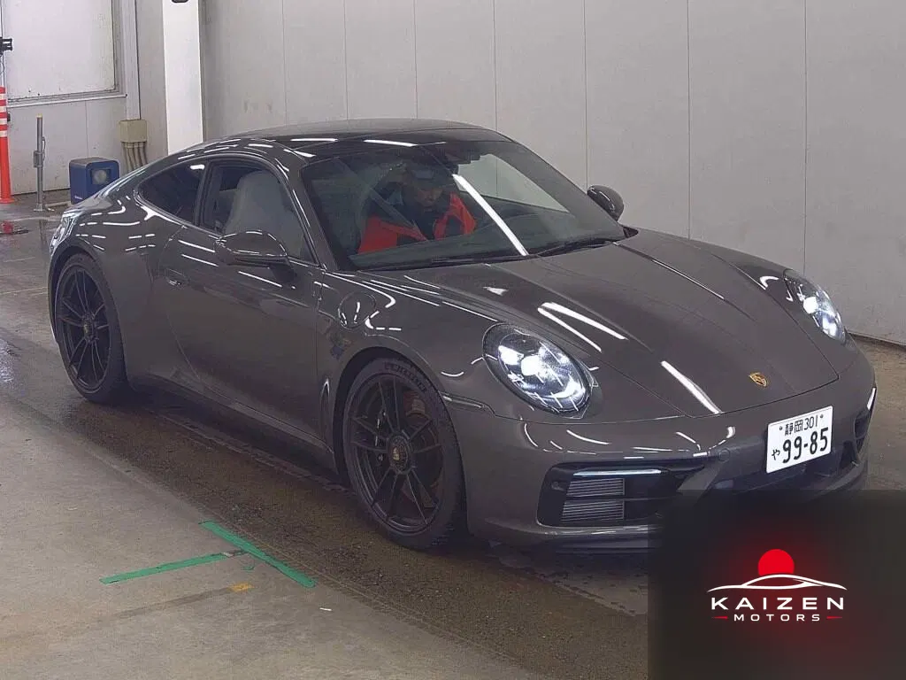 Porsche 911 2024 — photo 1 sur 6