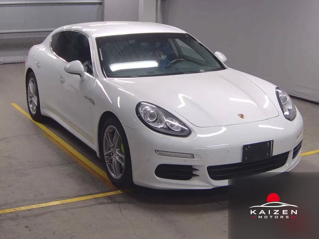 Porsche Panamera S E-Hybrid 2015 — photo 1 sur 6
