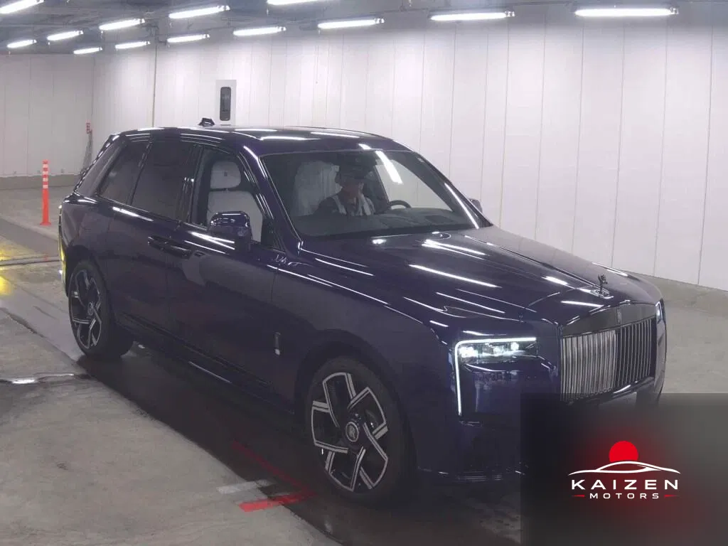 Rolls-Royce Cullinan Black Badge 2026 — photo 1 sur 15