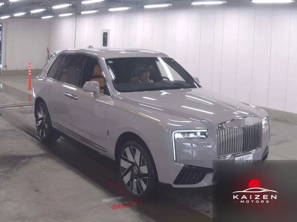 Rolls-Royce Cullinan Base Grade 2026 — photo 1 sur 15